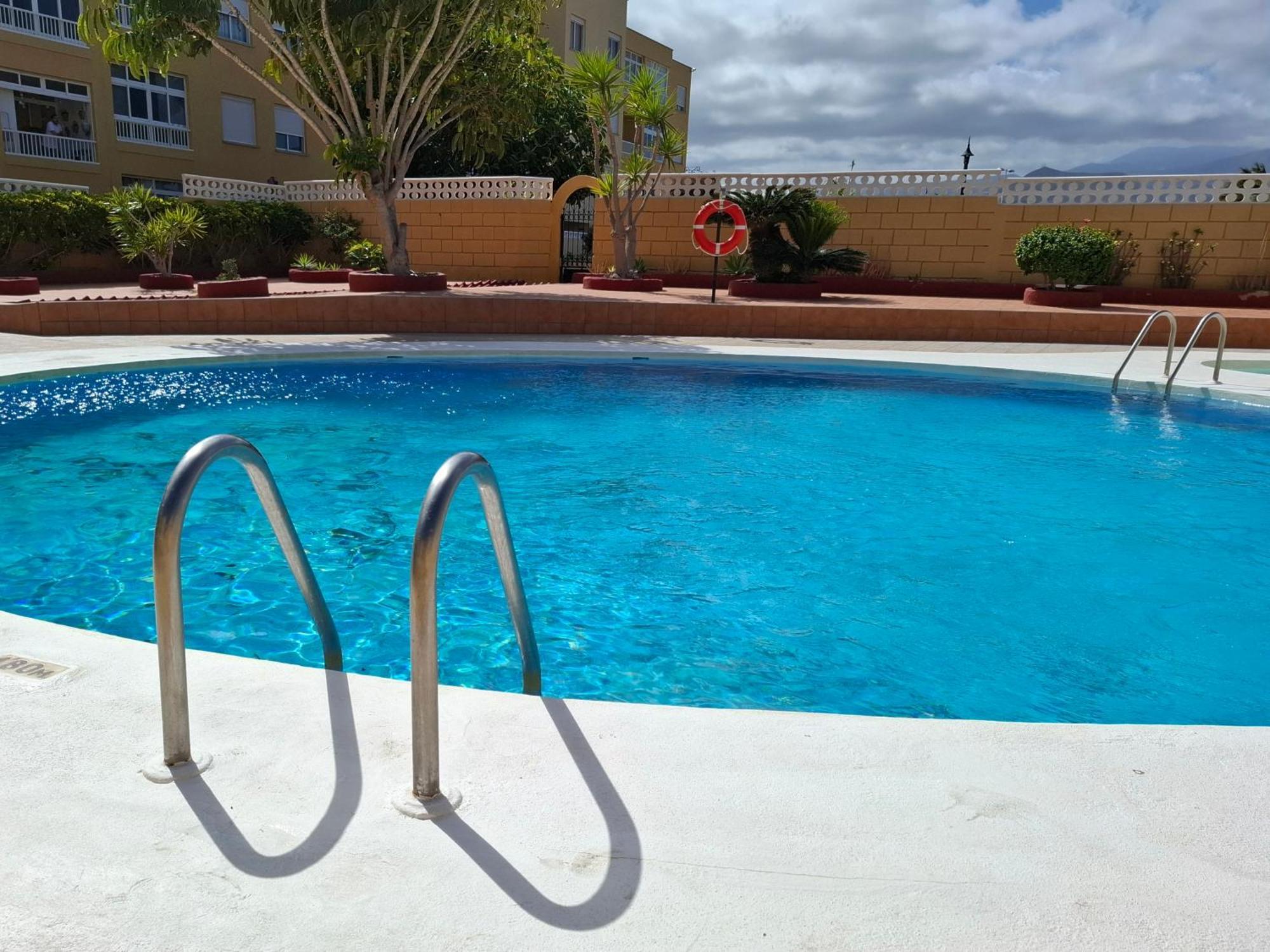 Habitacion Doble Con Bano Y Terraza Privada 厄尔梅达诺 外观 照片